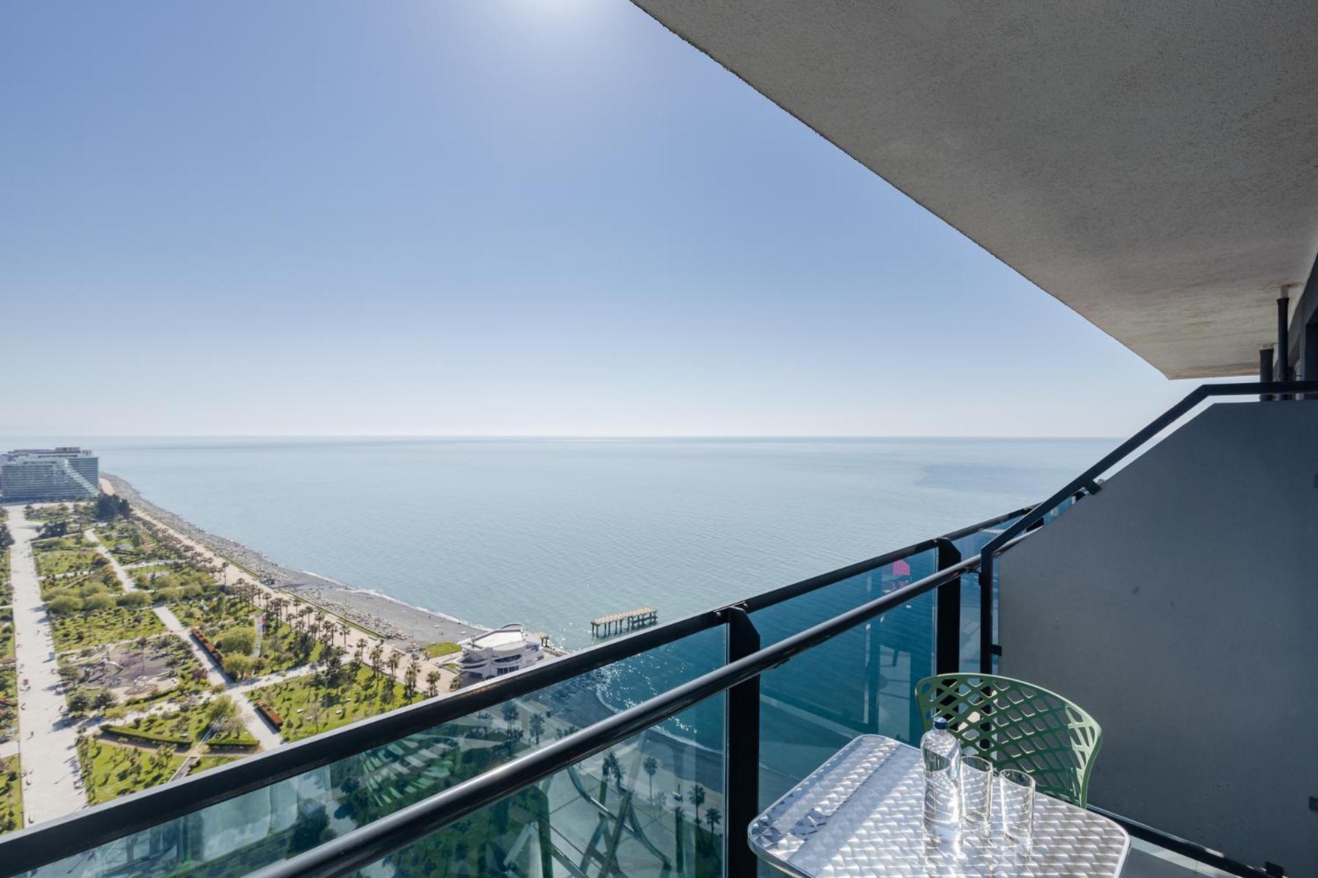 The Spot Apartments - Orbi Beach Tower Batumi Exterior photo